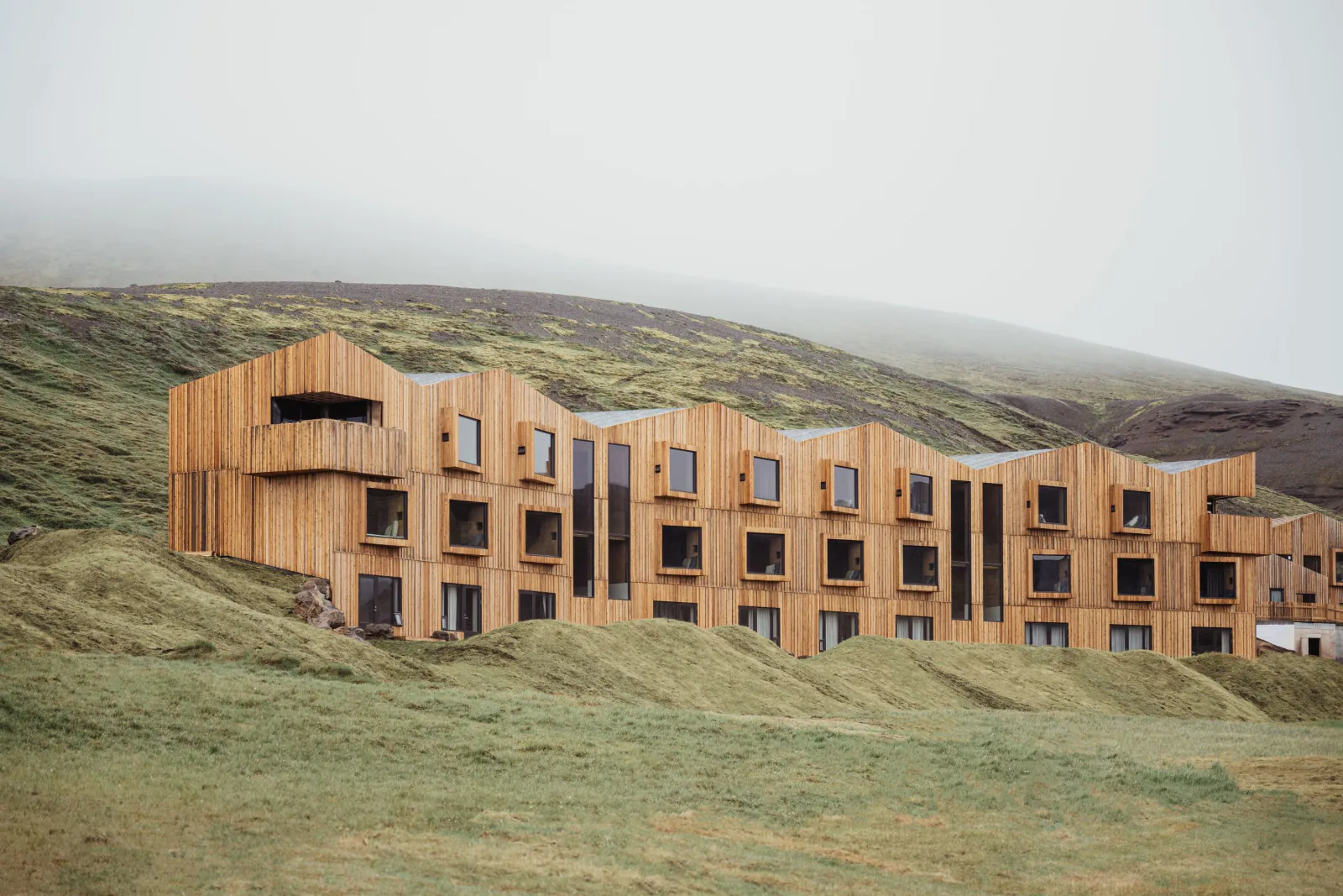 Highland Base hotel surrounded by the mountains of Kerlingarfjöll