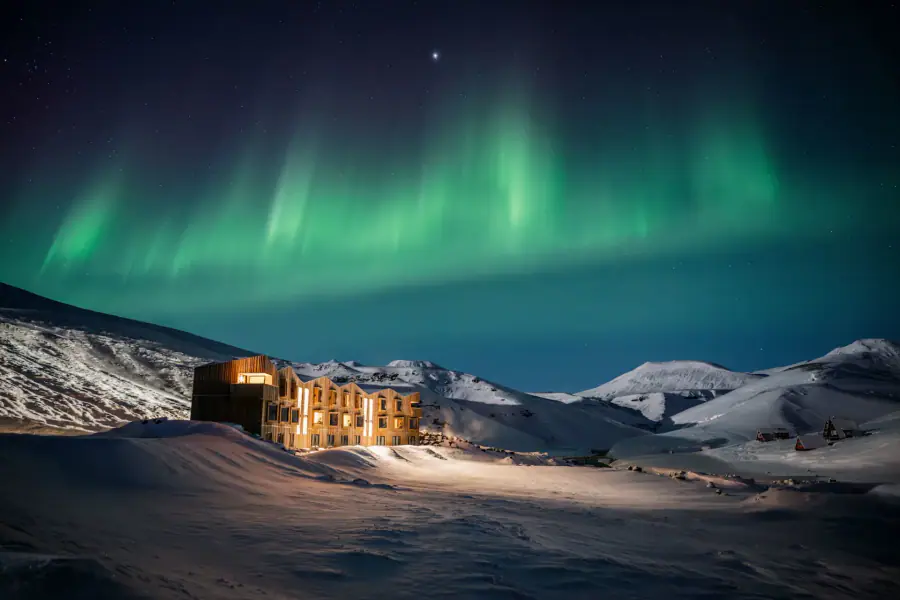 Luxury Mountain Retreat custom Iceland itinerary idea