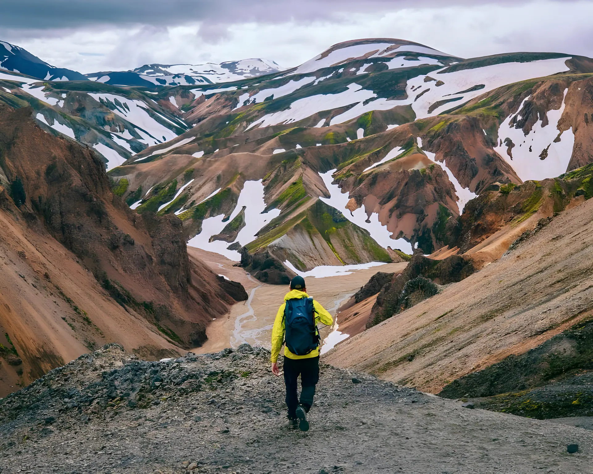 Quiet Icelandic Highland landscape with mountains and open wilderness