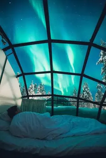 Aurora Igloo Escape