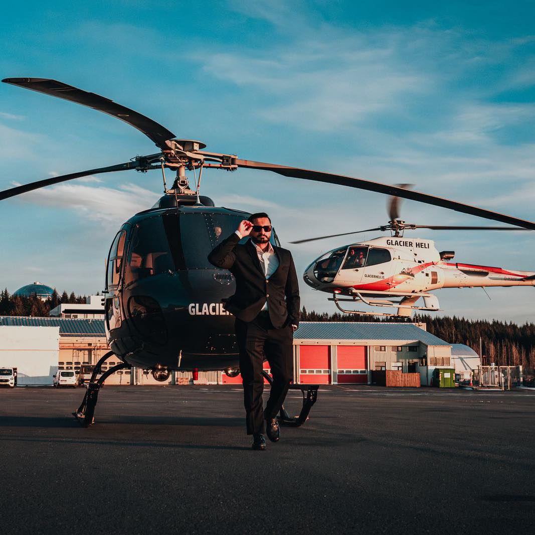 Helicopter Drop to Hot Springs